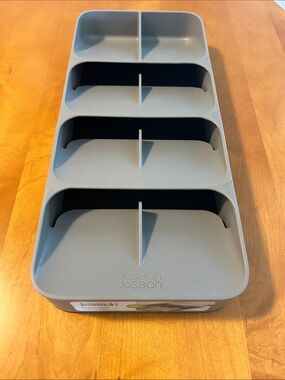 JOSEPH JOSEPH Grey Utensil and Drawer Organizer Tray